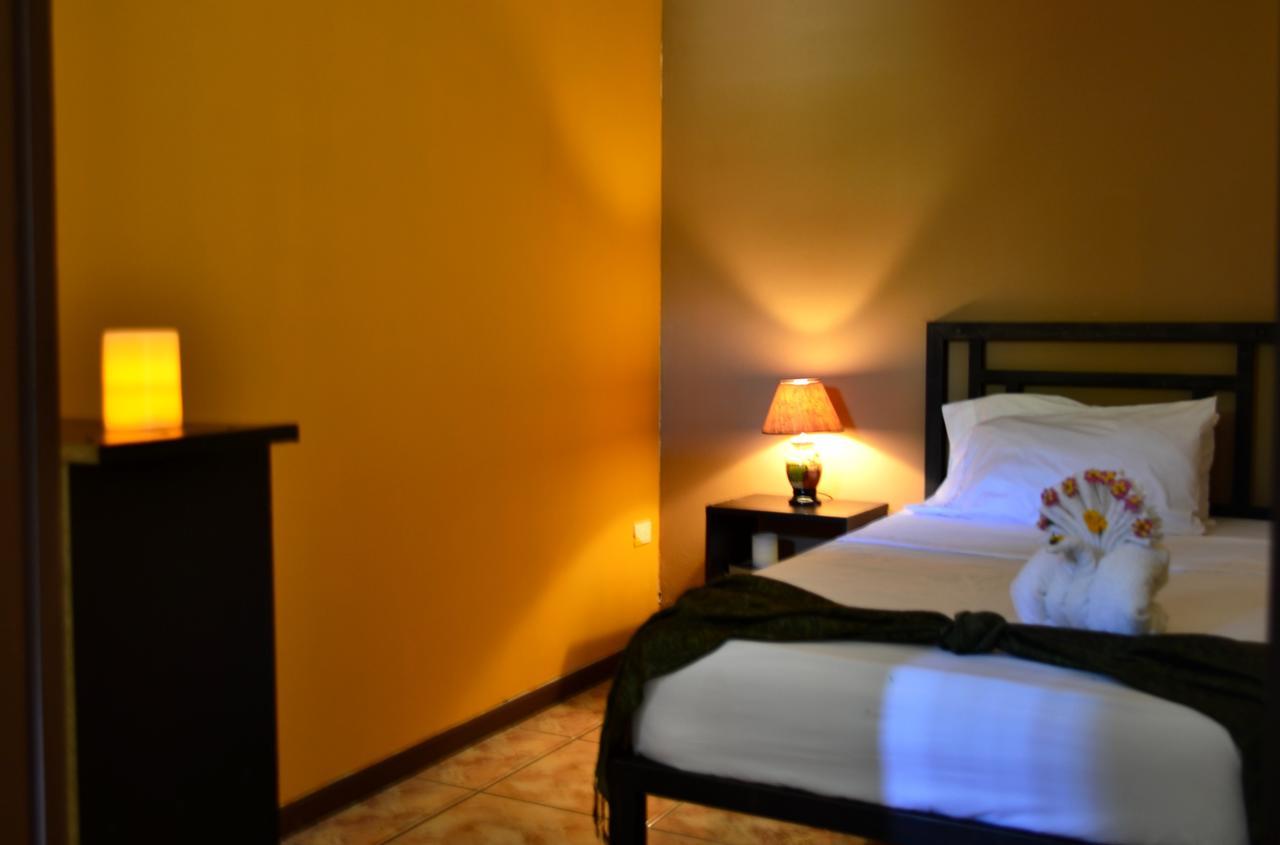 Hotel Casa Aura Cartago Extérieur photo